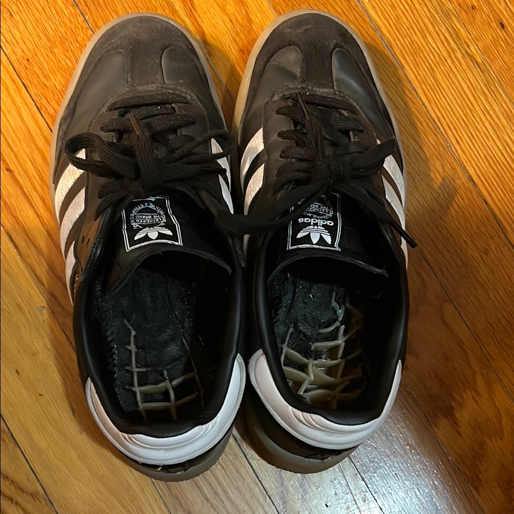 Adidas Women’s Sambae Sneaker - AS IS CONDITION